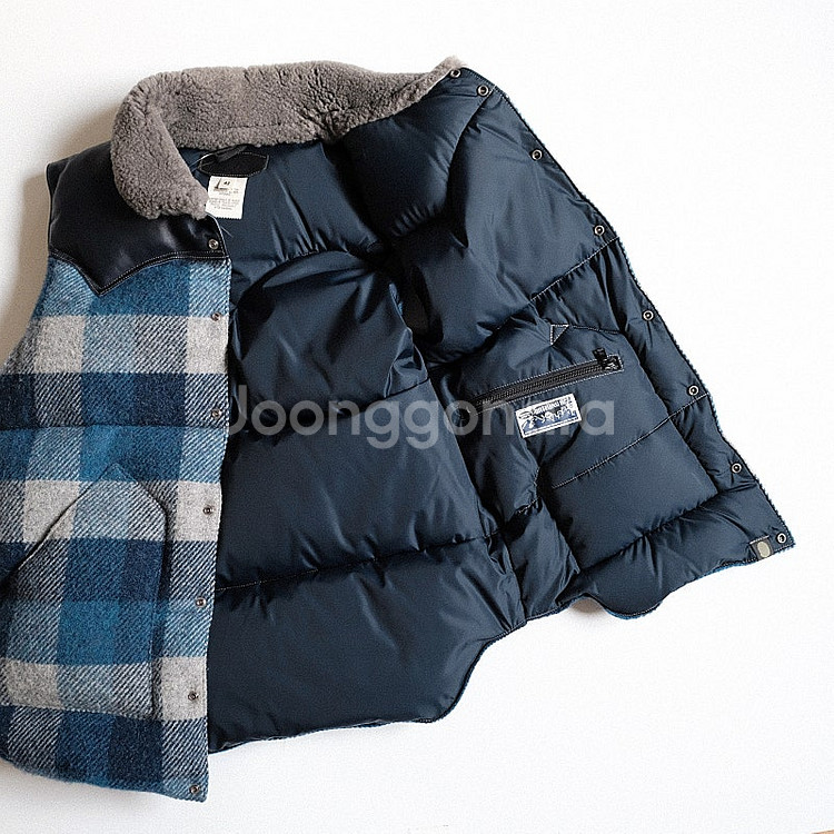 록키마운틴페더베드 X 베이프 12FW 크리스티 다운 베...--5