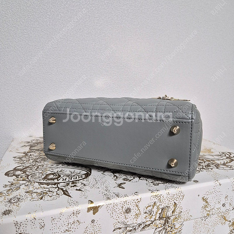 디올 레이디백 레이디디올 스몰 그레이--4