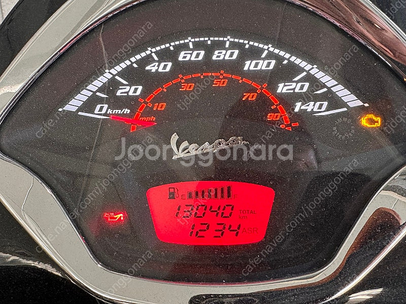 베스파 gts 125--4