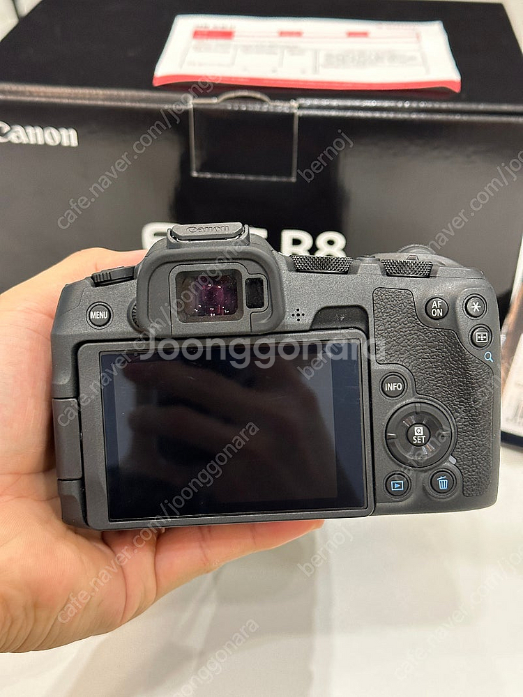 캐논 R8 민트급 // RF 24-70,mm 알계륵--1