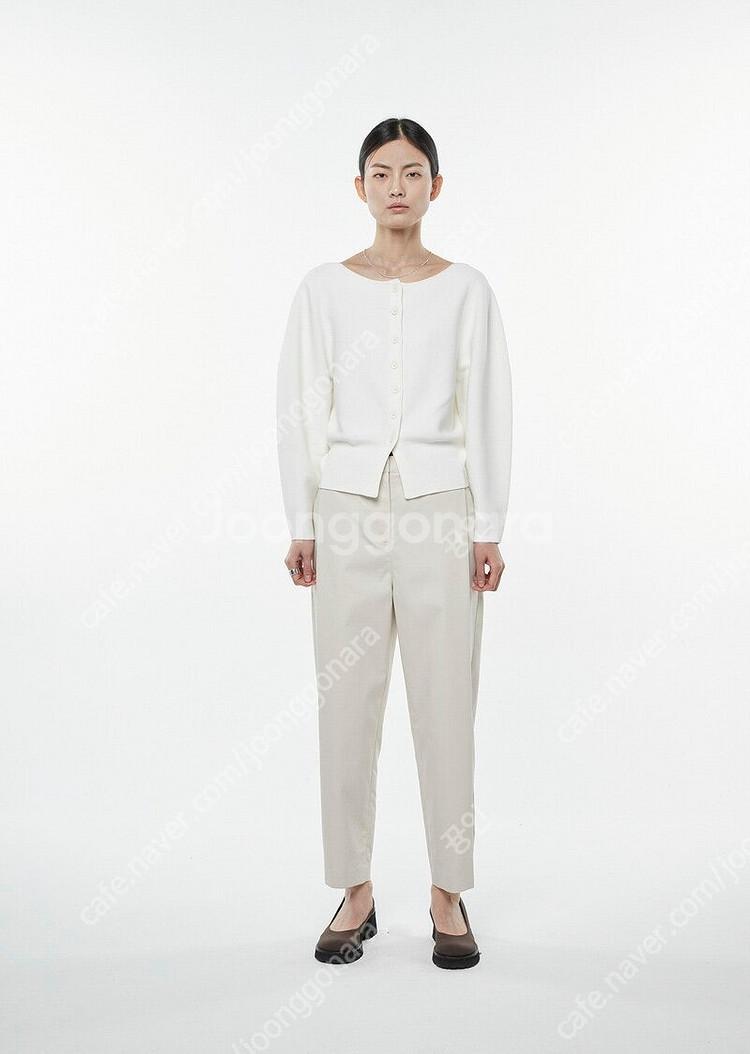 AMOMENTO 아모멘토 WHOLEGARMENT ROU...--0