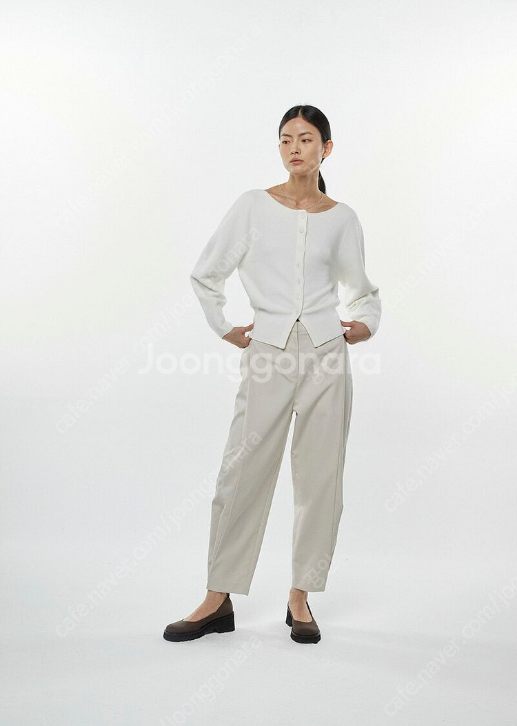AMOMENTO 아모멘토 WHOLEGARMENT ROU...--3
