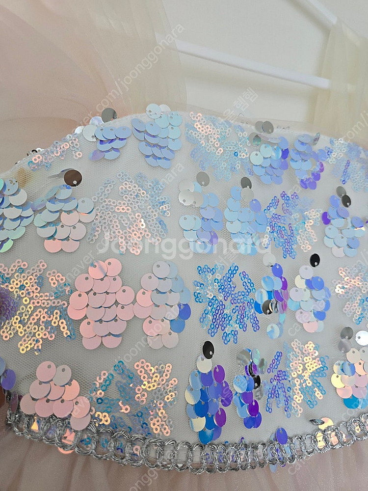 여아 드레스 팝니다. 새것 120 사이즈--1