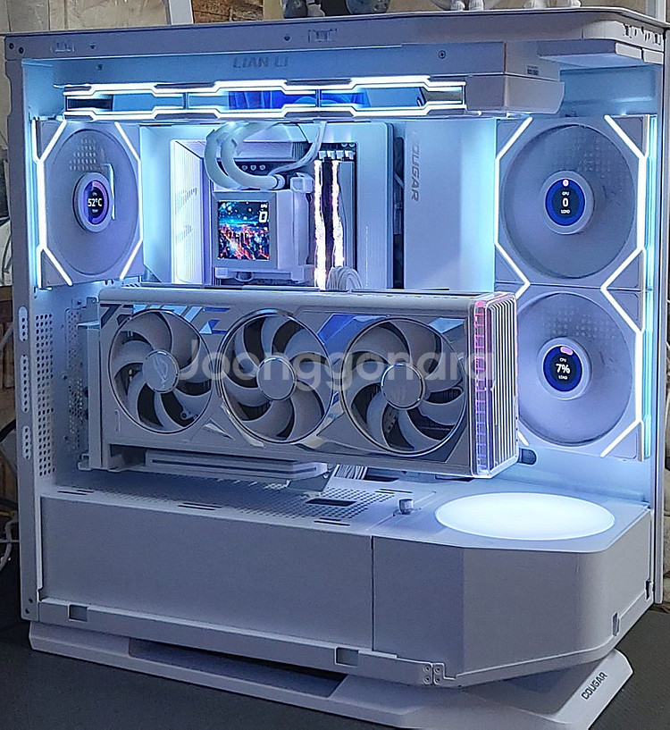 7800x3D 4080 super strix white--0