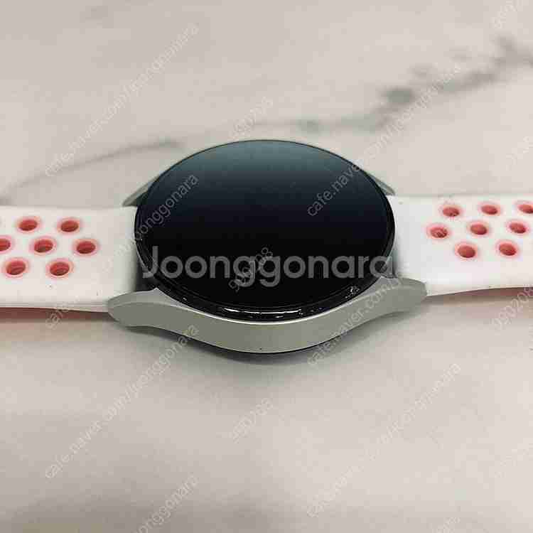갤럭시 워치5 실버 40mm 케이블포함 6만5천원 판매...--2
