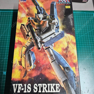 [마크로스] 1/72 VF-1S 배틀로이드 발키리