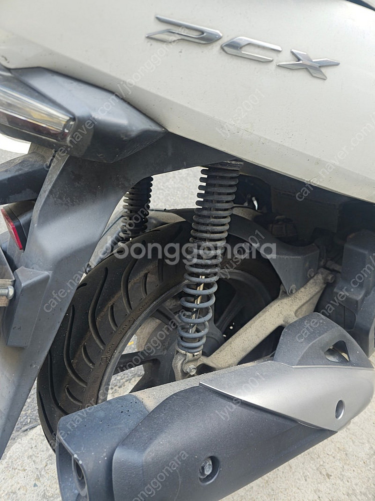 혼다 pcx125 20년식 팝니다--2