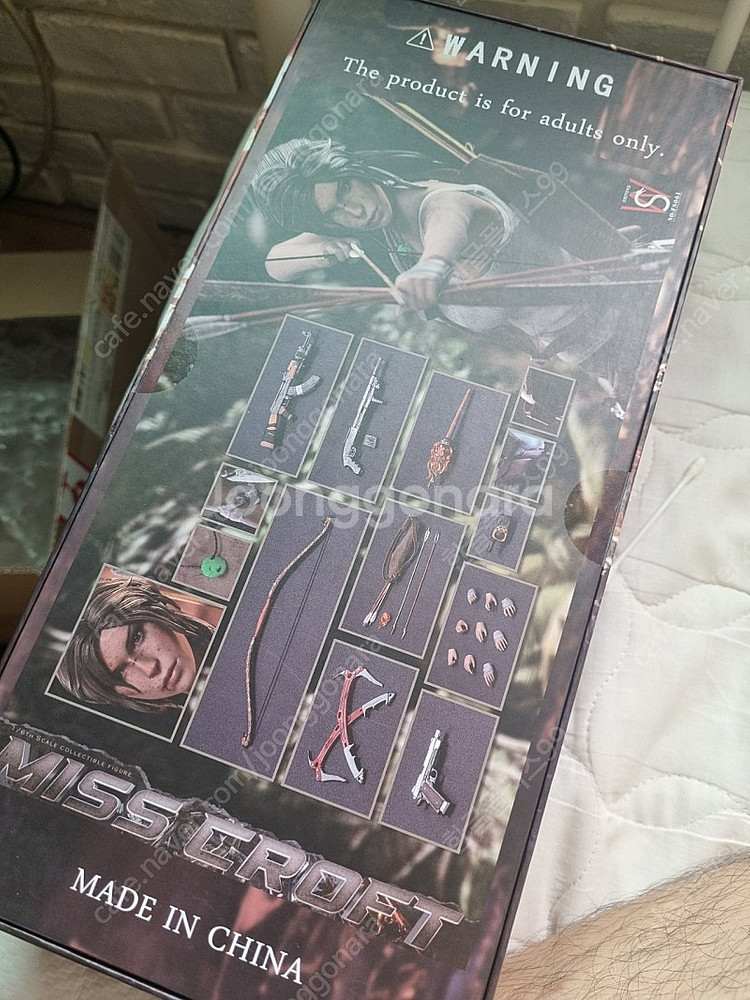 (가격 인하)툼레이더 라라크로프트(miss croft) 피규어--1