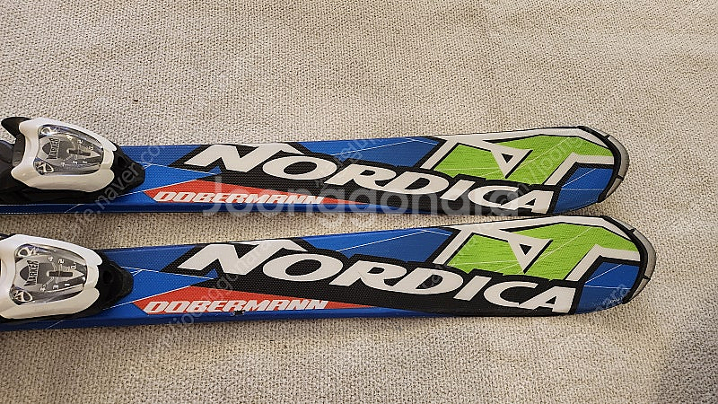 노르디카 주니어 스키 부츠 세트--1