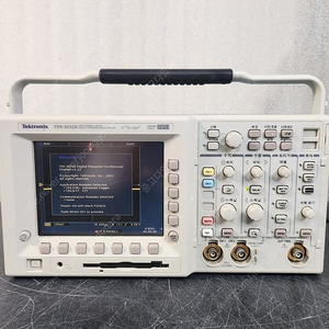 Tektronix 3052B oscilloscope 오실로스코프