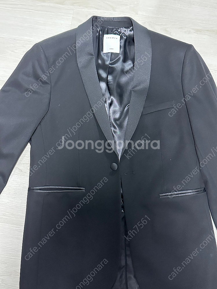 산드로 옴므 검정자켓,바지 셋업 판매해요--0