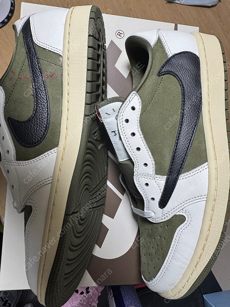 나이키 조던 1 트래비스 스캇 올리브 275 판매합니다--1