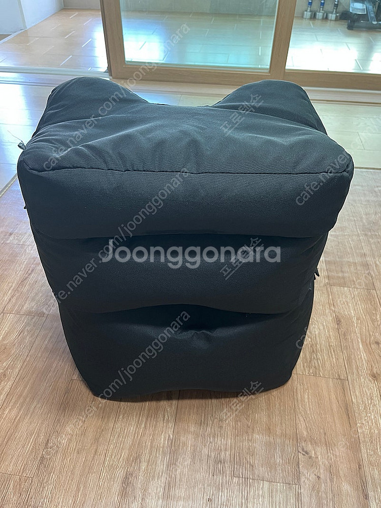 폴레드 풋러브 카시트 발받침 판매 합니다.--0