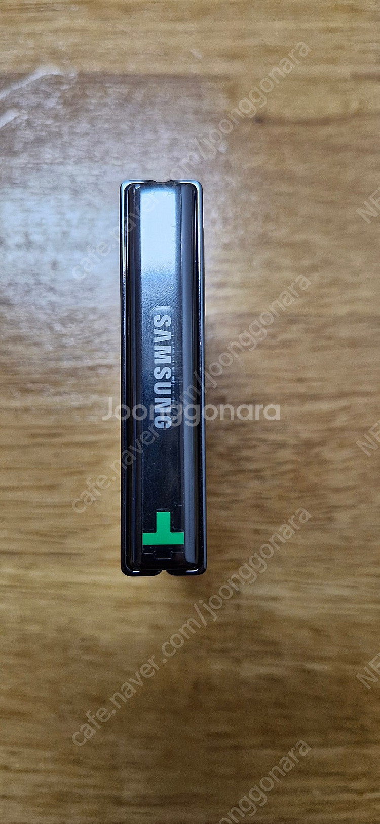 갤럭시 Z플립5 256g 그라파이트색상 판매합니다--4