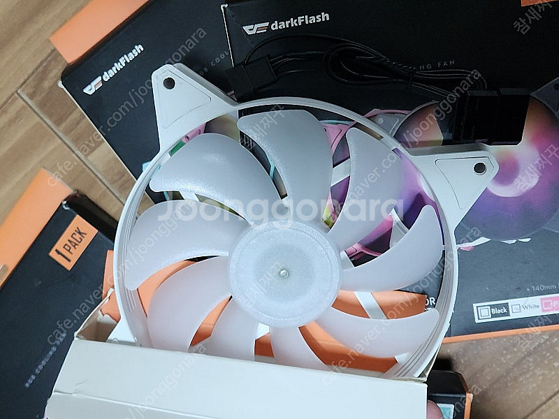 컴퓨터 쿨링팬 darkFlash C6M 140 RGB ...--3