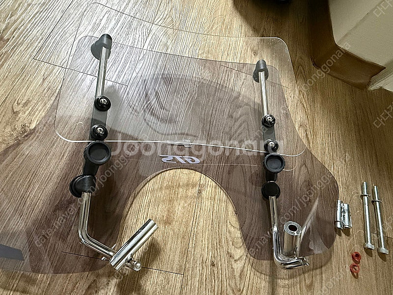 베스파 gts300 스크린 파코 듀얼 스크린 팝니다.--2