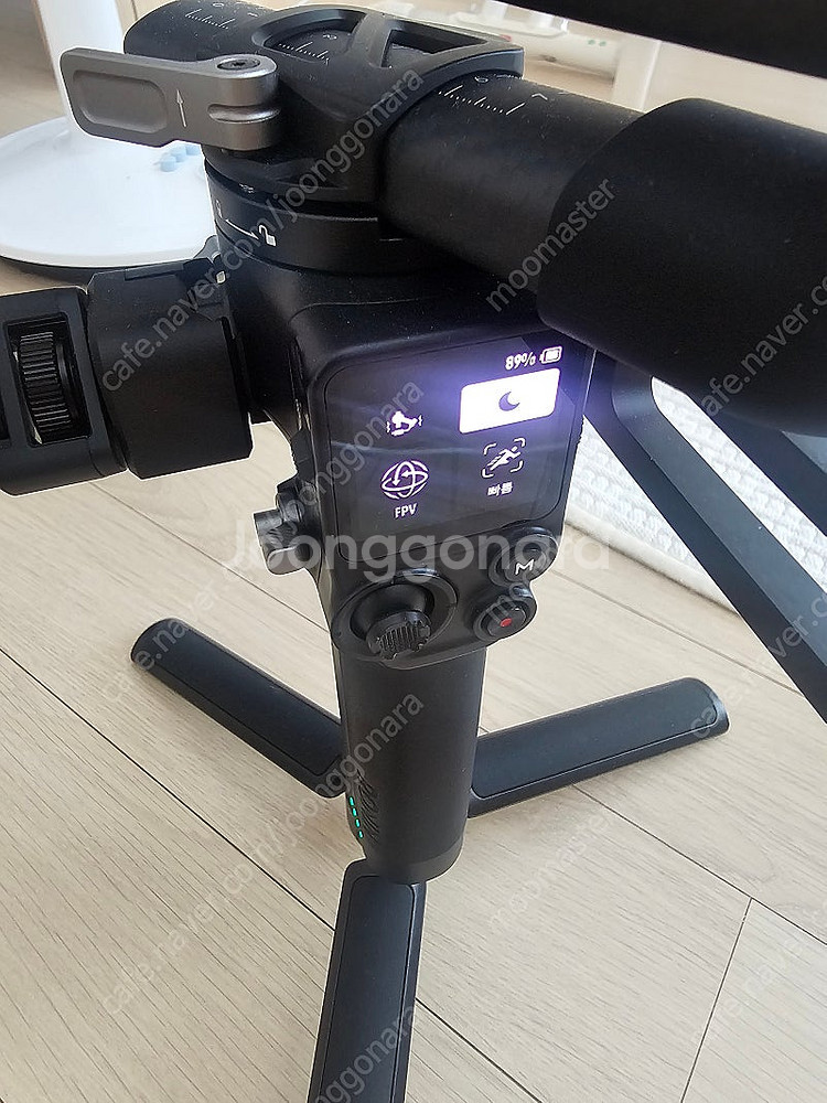 DJI Rs4pro 짐벌판매합니다 신품급 2년케어팝니다--1