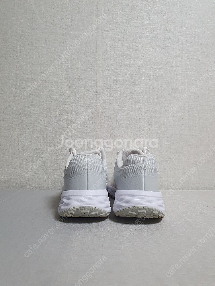 무료배송 230mm 나이키 레볼루션 6 NN 메탈릭 실...--4