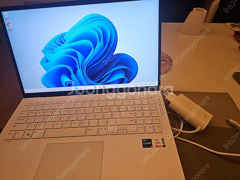 lg그램 15인치 i5 22년7월생산--2