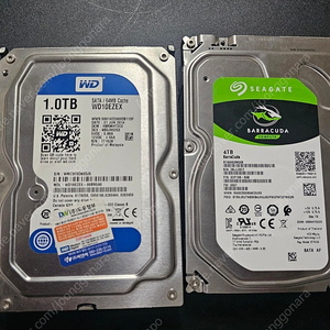 WD 1TB 중고 / 시게이트 4TB 미사용