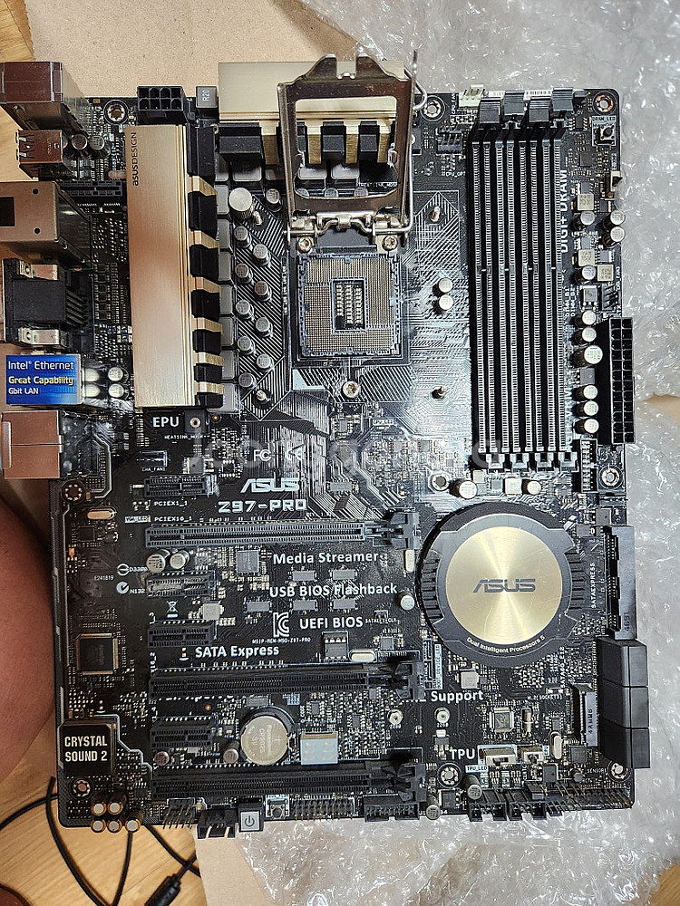 아수스z97pro+i5-4690k +pc3-12800u...--4