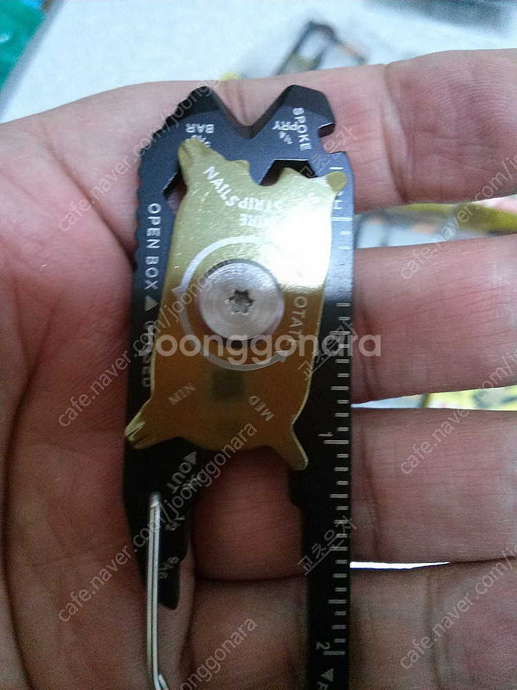 등산 캠핑낚시 아웃도어 서바이버벌 멀티툴 비너 팝니다.--0