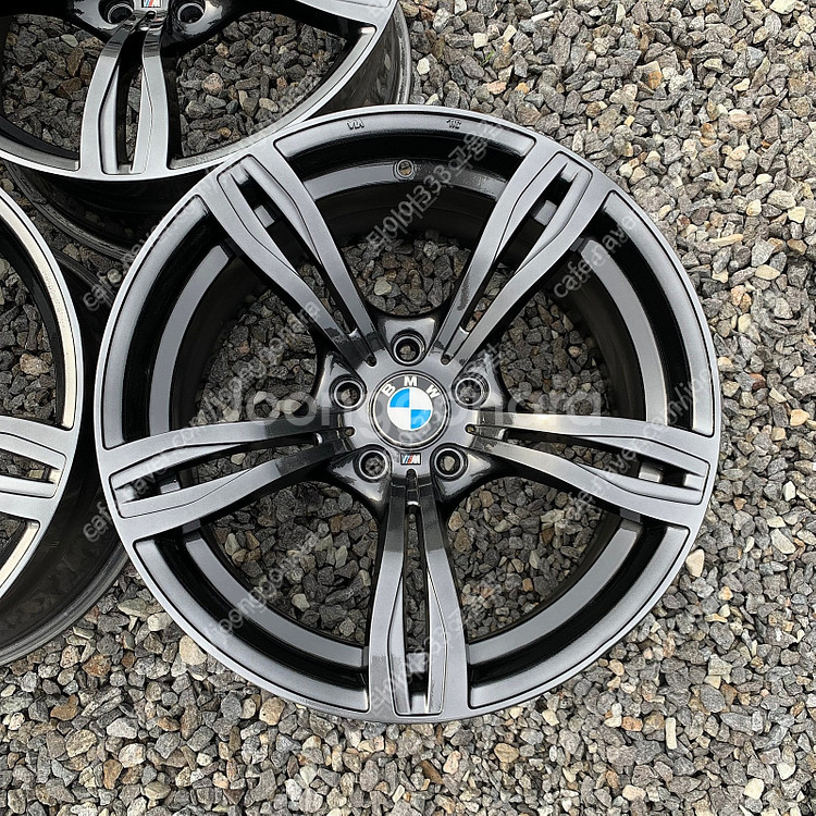 (판매)19인치 BMW M5 st 고스트크롬 중고휠 한...--2