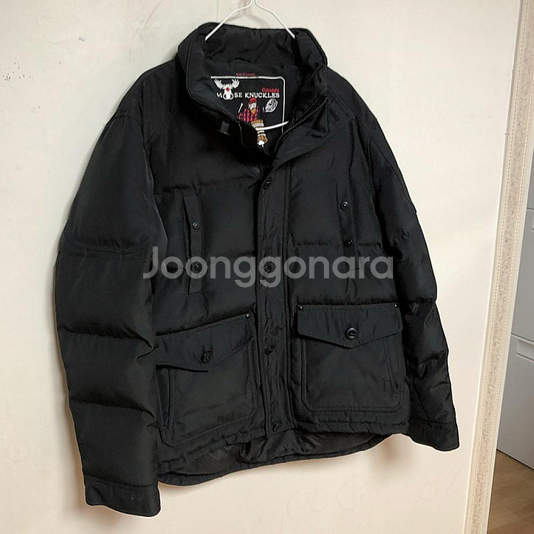 무스너클 남성 블랙 구스 패딩 100L 상태좋음--1
