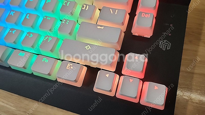 [안성] 저소음 회축 푸팅 화이트 키캡 텐키레스 키보드--2