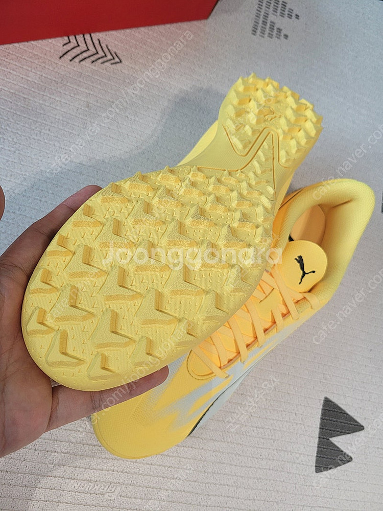 박스채 새상품 PUMA 풋살화 265 270--1