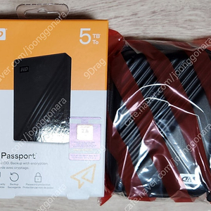 [미개봉][택포] WD NEW MY PASSPORT 5TB 외장하드 블랙 + 케이스 판매합니다