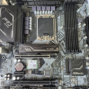 ASROCK B660M PRO RS/AX 팝니다.