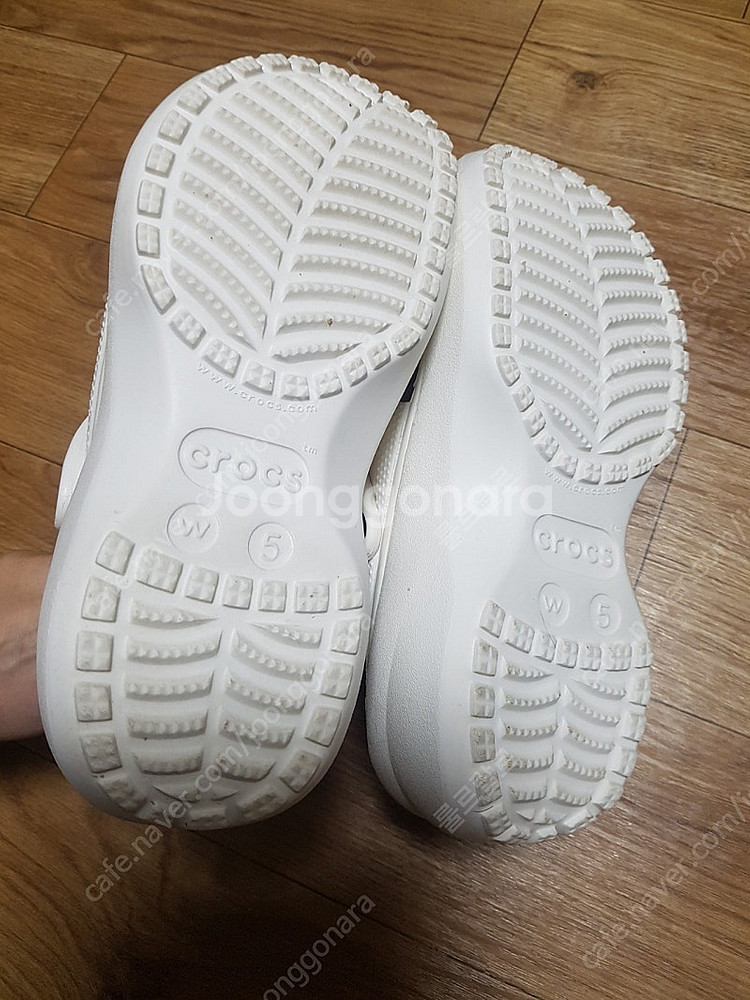 화이트 크록스 w5 220 상태좋음--1