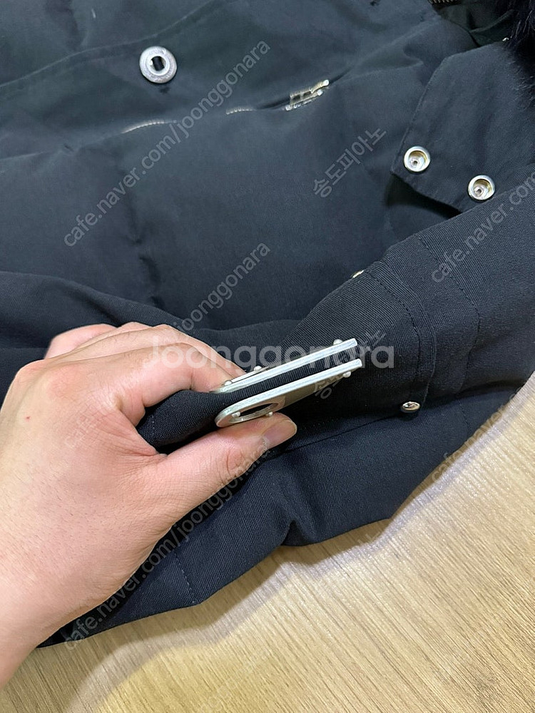 무스너클 쓰리쿼터 블랙 퍼 패딩 자켓 블랙 XL 판매합...--3