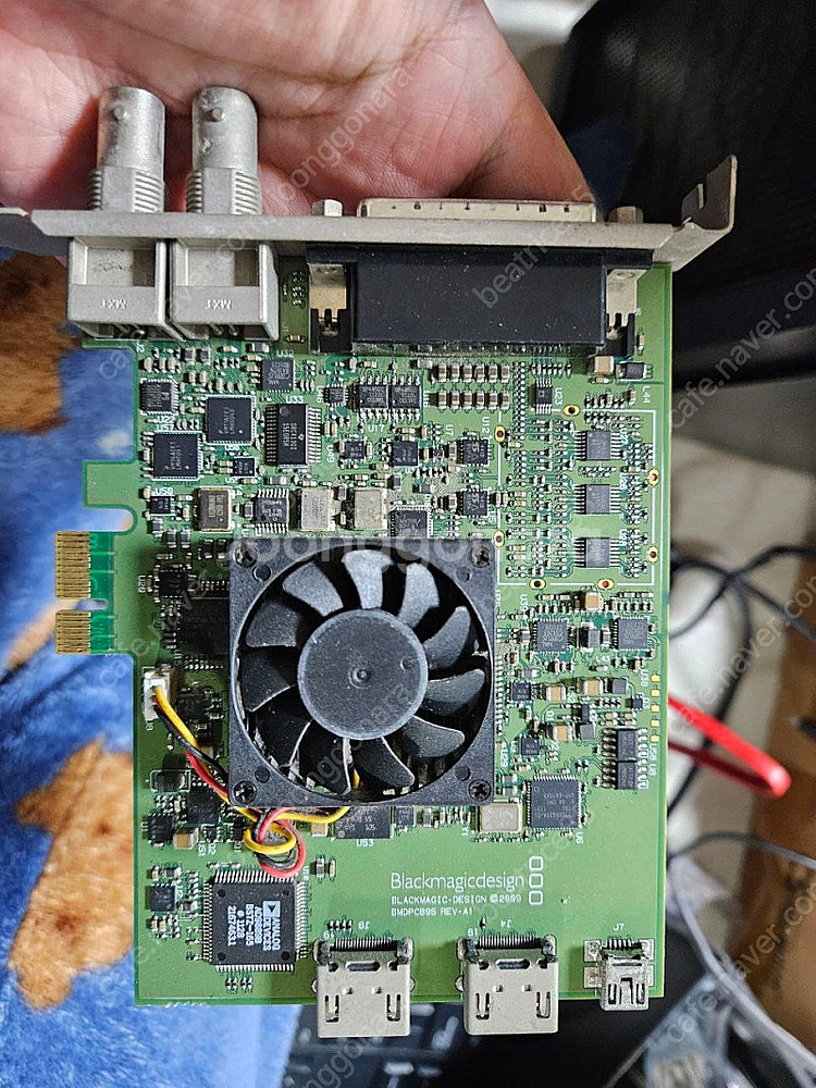 decklink studio 2 캡처보드 5만원에 팝니다.--0