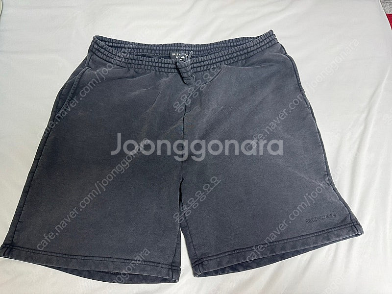 발렌시아가 반바지--0