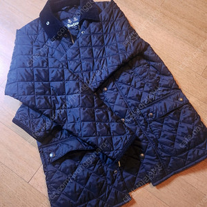 남자 바버 barbour 퀼팅자켓 MQU1586 팝니다.