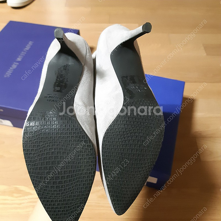 스튜어트 와이츠먼 스웨이드 앵클부츠 snug/cling US 8.5 (255)--3