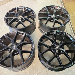 BBS SR 19인치 한대분 판매합니다