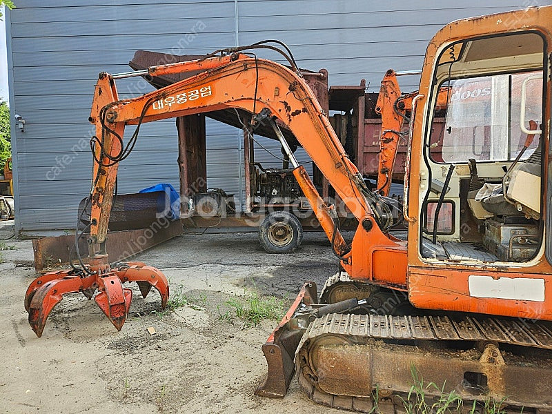 가격인하 대우 두산 SL55V 2000년식 그라플장착 ...--1