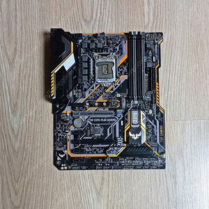 ASUS TUF Z370-PLUS GAMING ~ 4만원