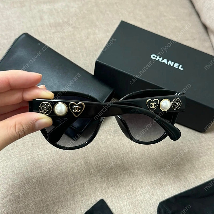 샤넬 하트 진주 선글라스 정품--0