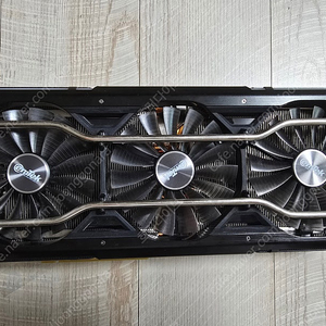 이엠텍 RTX 2080슈퍼 블랙 v2 d6 8gb 팝니다.