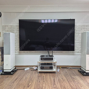 엘락 FS409 화이트 판매합니다 (인하)