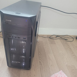 게이밍 컴퓨터 팝니다. i5-6600 gtx950 16GB