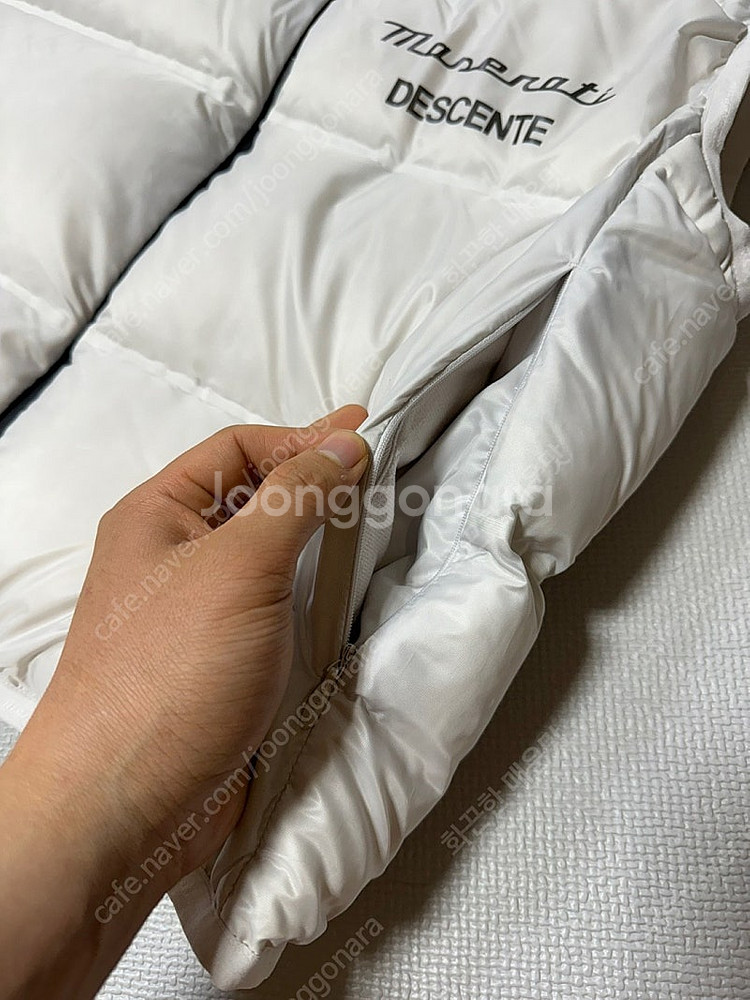 데상트 마세라티 구스다운 패딩조끼 자켓 100 L 판매...--1