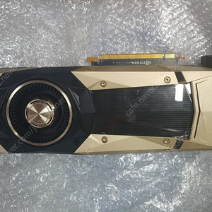 NVIDIA TITAN V 팝니다.