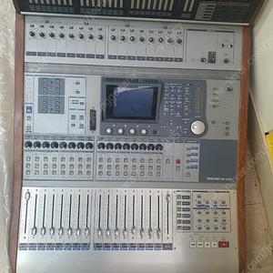 타스캠 tascam dm3200 디지털 믹서