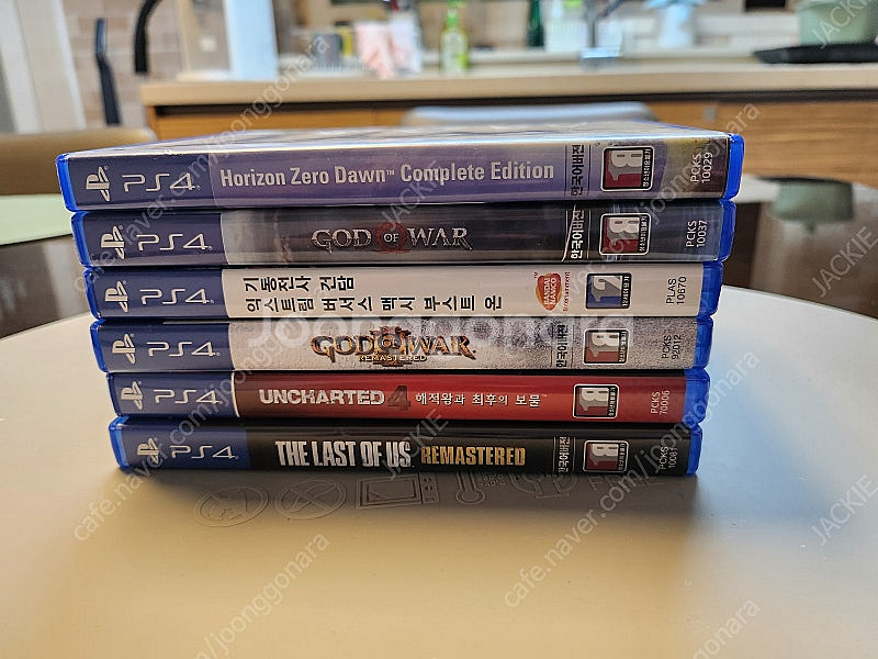 PS4 타이틀을 판매합니다. 갓오브워, 호라이즌 제로 ...--0