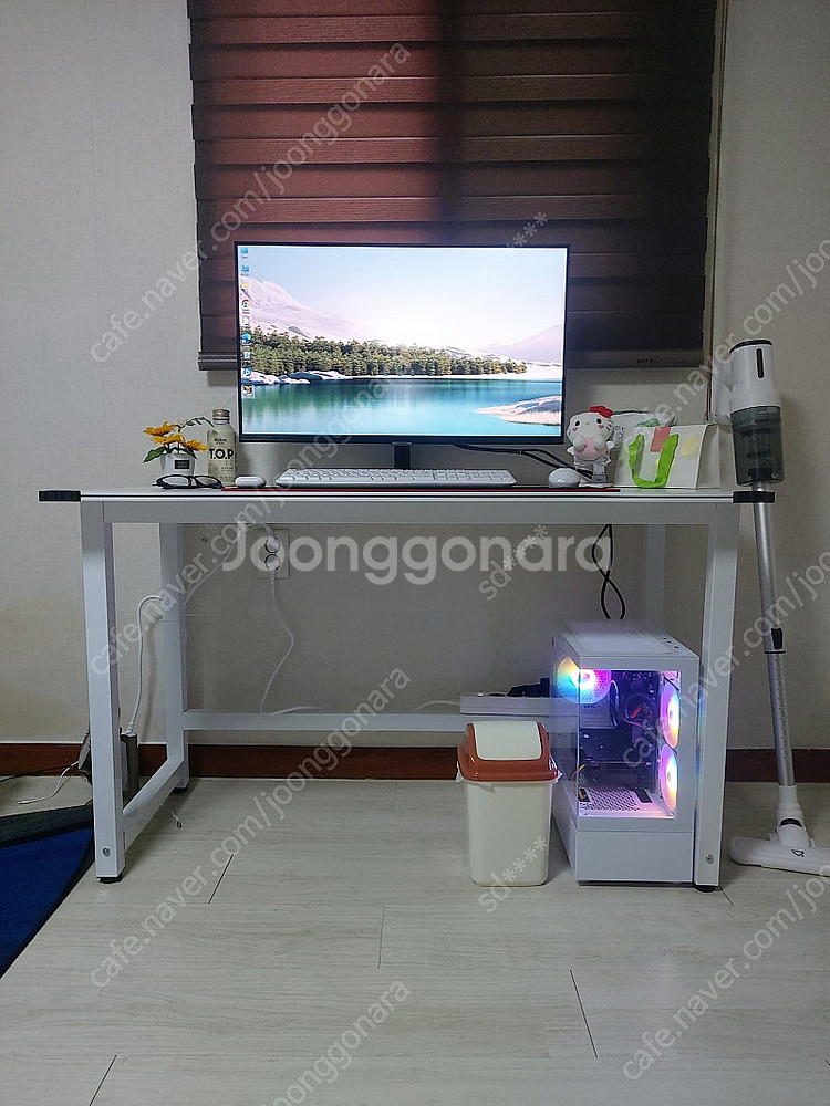 성능 좋은 데스크탑 삼성 32인치 스마트 모니터 로지택...--0